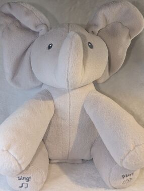 GUND Baby Flappy the Elephant Plush - Gray and White